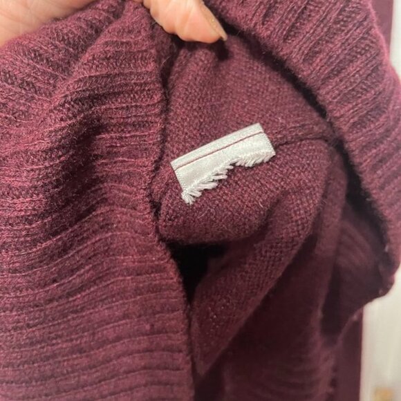 Zadig & Voltaire Burgundy V-Neck Sweater Italy – Monogrammed Sleeve (Est. Small) - Picture 4 of 8